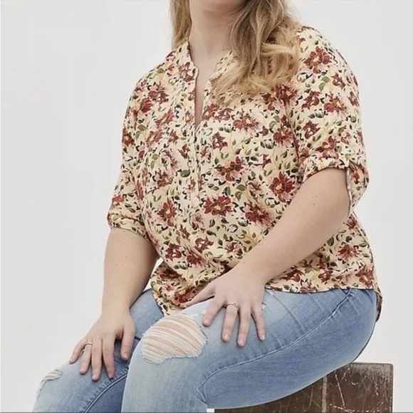 Torrid Harper Rayon Twill Pullover 3/4 Sleeve Floral Blouse - Plus Size 00 - Picture 2 of 7